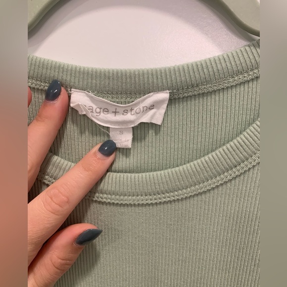 Women’s boutique cropped top - Picture 2 of 2